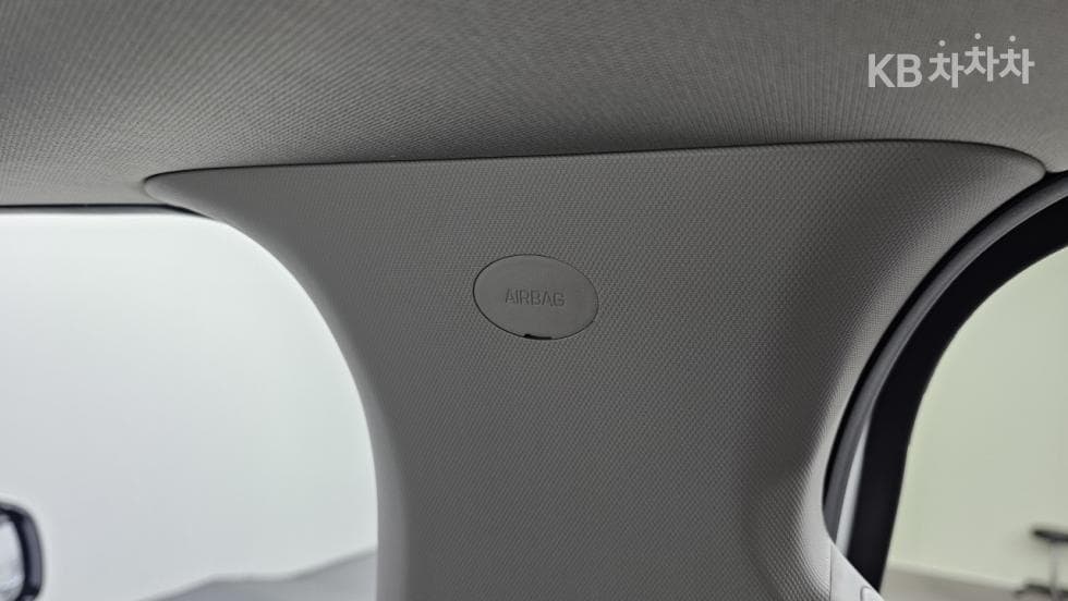 Kia The New (facelift) Carnival 4th generationD2.2 9-seater Prestige - 18