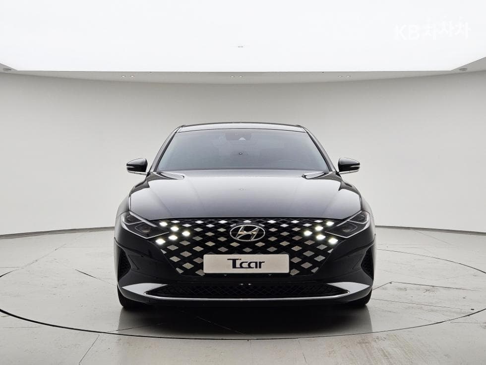 Hyundai The New (facelift) Grandeur (Azera)2.5 Premium - 2