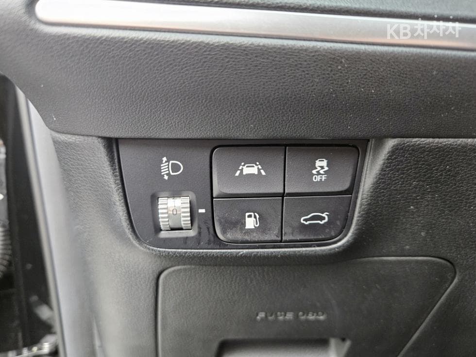 Hyundai The New (facelift) Grandeur (Azera)2.5 Premium - 9