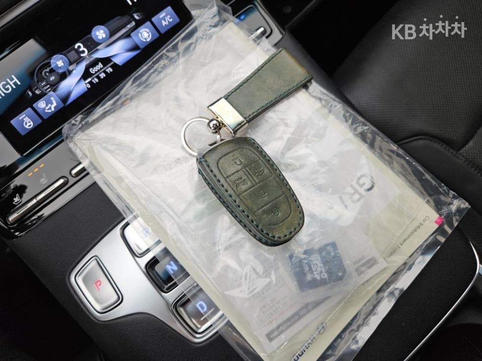 Hyundai The New (facelift) Grandeur (Azera)2.5 Premium - 11