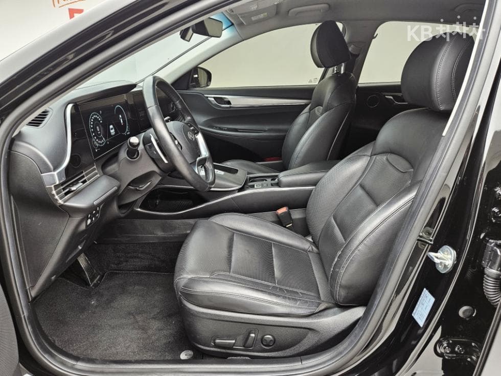 Hyundai The New (facelift) Grandeur (Azera)2.5 Premium - 15