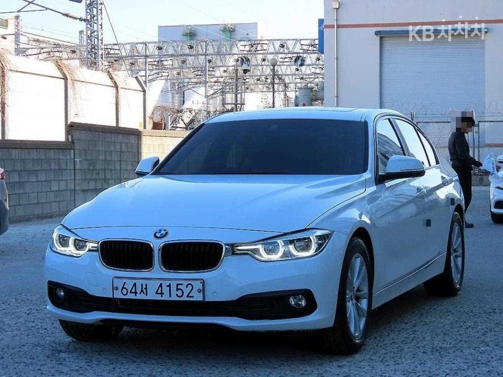 BMW New3 Series 320d xDrive F30(12~) - Image 1