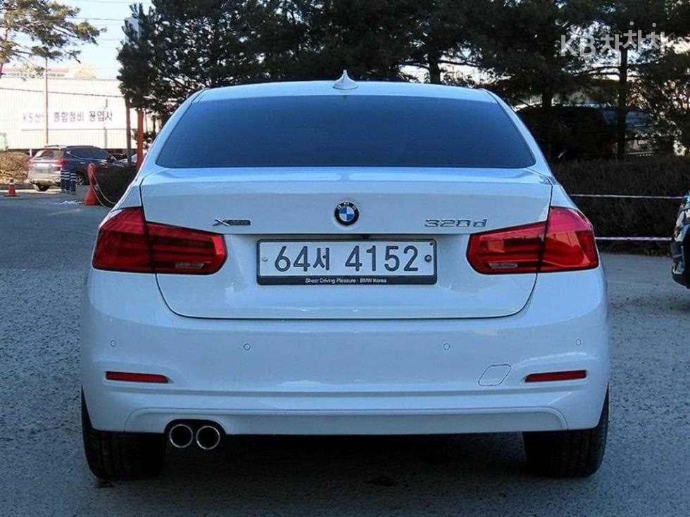 BMW Нов3 Серия320d xDrive F30 - 4