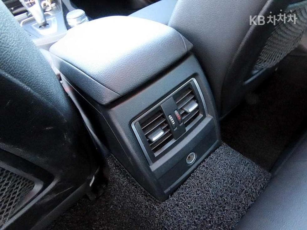 BMW Нов3 Серия320d xDrive F30 - 17