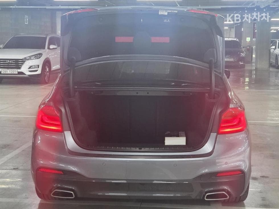 BMW 올New5 Series (G30)520d xDrive M Sport Package Plus - 4