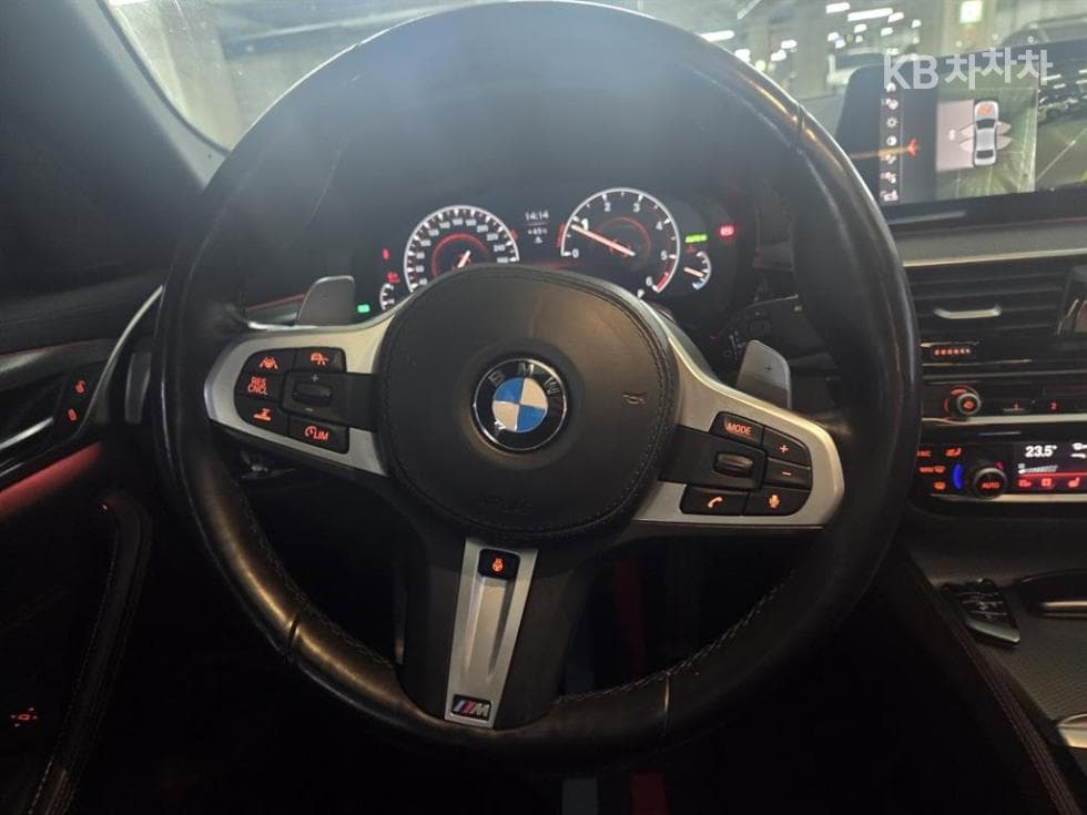 BMW 올New5 Series (G30)520d xDrive M Sport Package Plus - 7