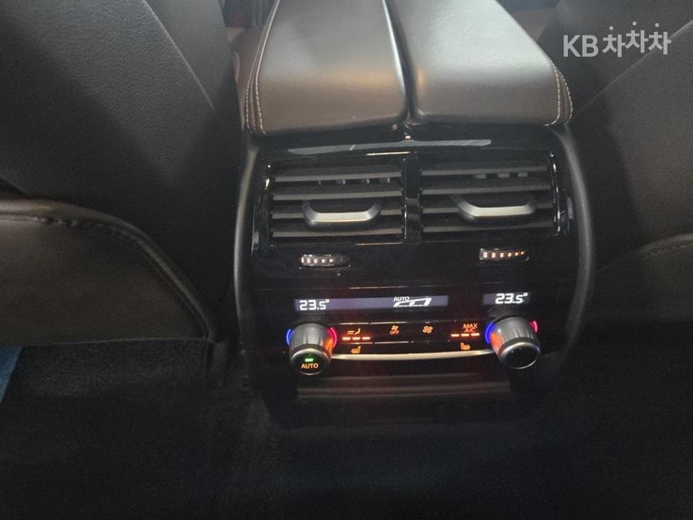 BMW 올New5 Series (G30)520d xDrive M Sport Package Plus - 9