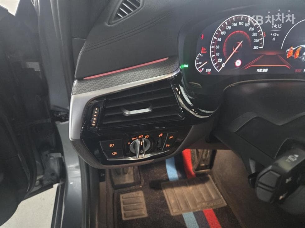 BMW 올New5 Series (G30)520d xDrive M Sport Package Plus - 13