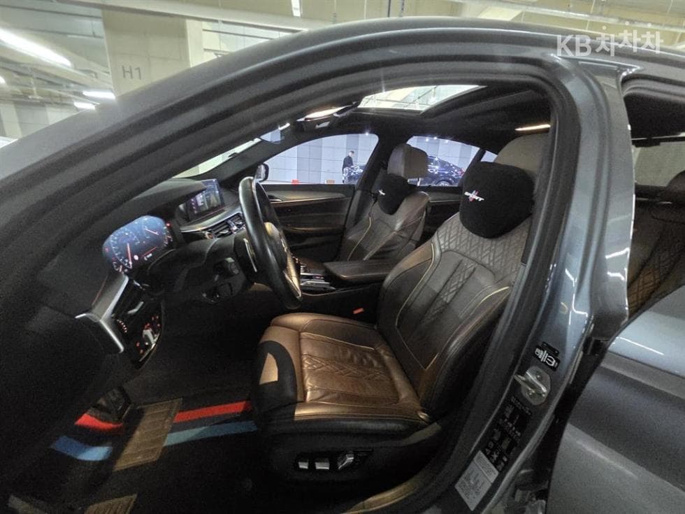 BMW 올New5 Series (G30)520d xDrive M Sport Package Plus - 18
