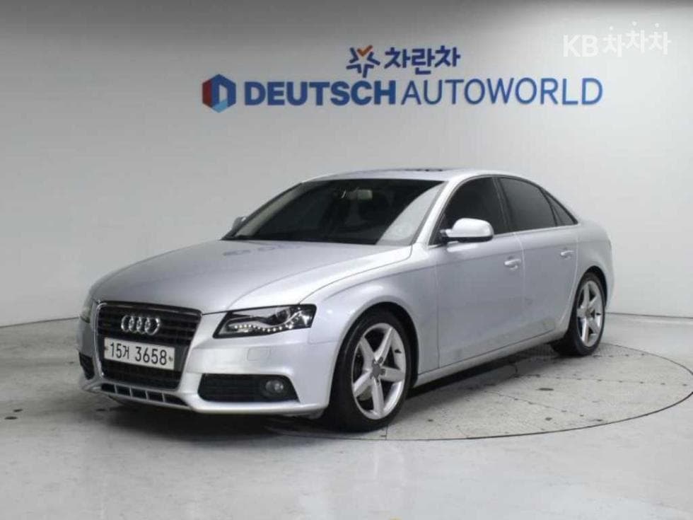 Audi NEW A4 2.0 TFSI 콰트로 Dynamic B8 - Image 1