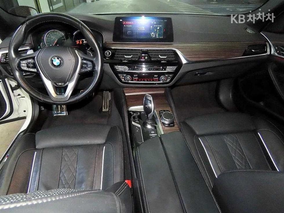 BMW 올New5 Series (G30)530i M Sport Plus - 10