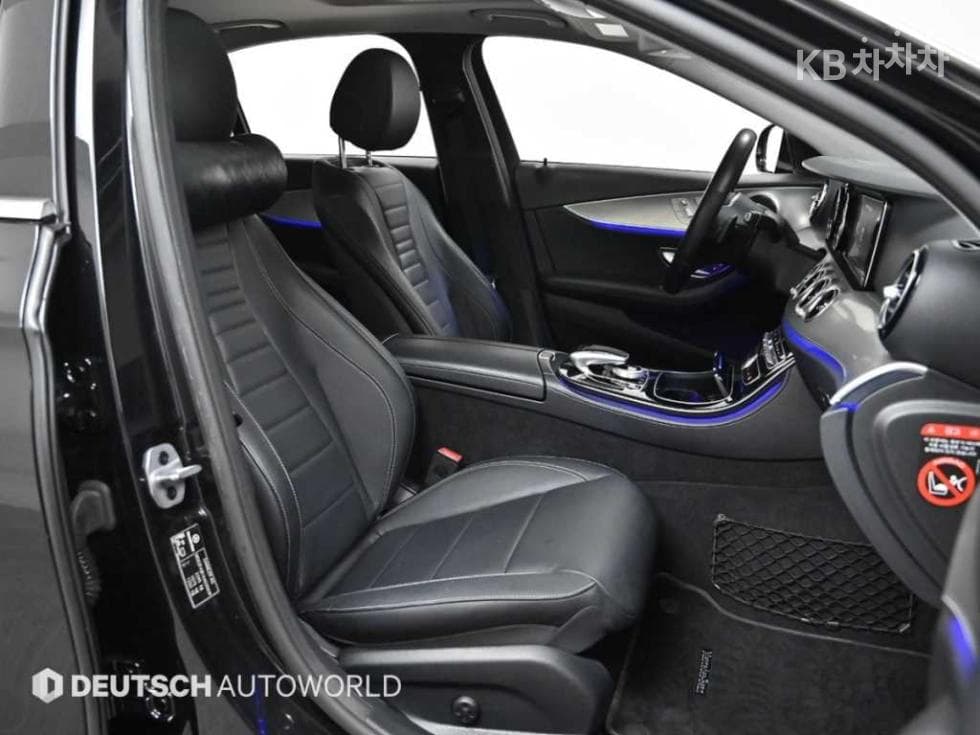 Mercedes-Benz E-Class (W213)E300 Avantgarde - 10