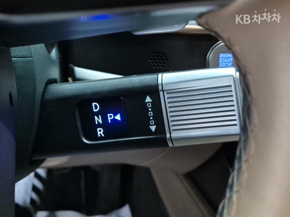 Hyundai The All New Grandeur (Azera)3.5 Gasoline AWD Calligraphy - 8