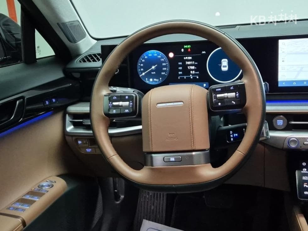 Hyundai The All New Grandeur (Azera)3.5 Gasoline AWD Calligraphy - 9