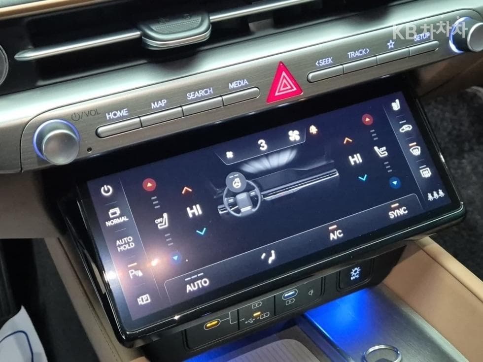 Hyundai The All New Grandeur (Azera)3.5 Gasoline AWD Calligraphy - 17