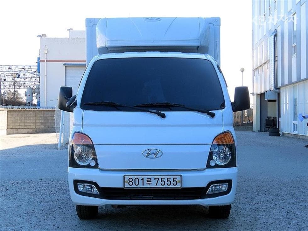 Хюндай Porter 2 Удължено междуосие Super Cab 냉동Товарна надстройка차 Стил - Image 1