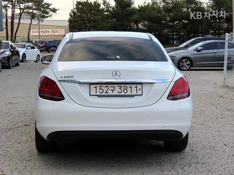 Mercedes-Benz The New (facelift) C-ClassC200 W205 - 4