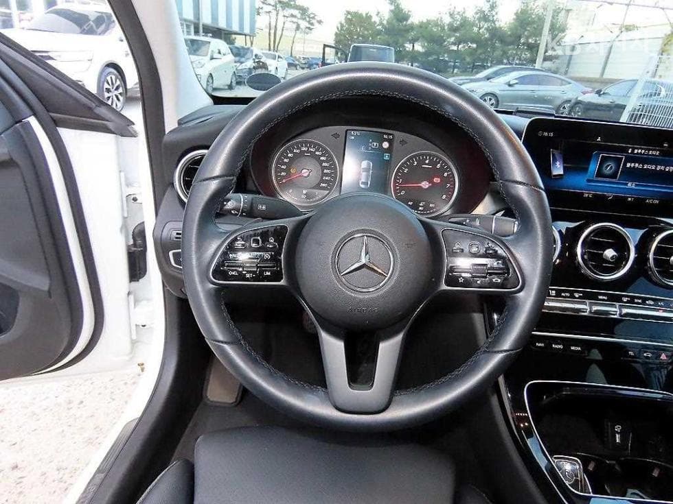 Mercedes-Benz The New (facelift) C-ClassC200 W205 - 8