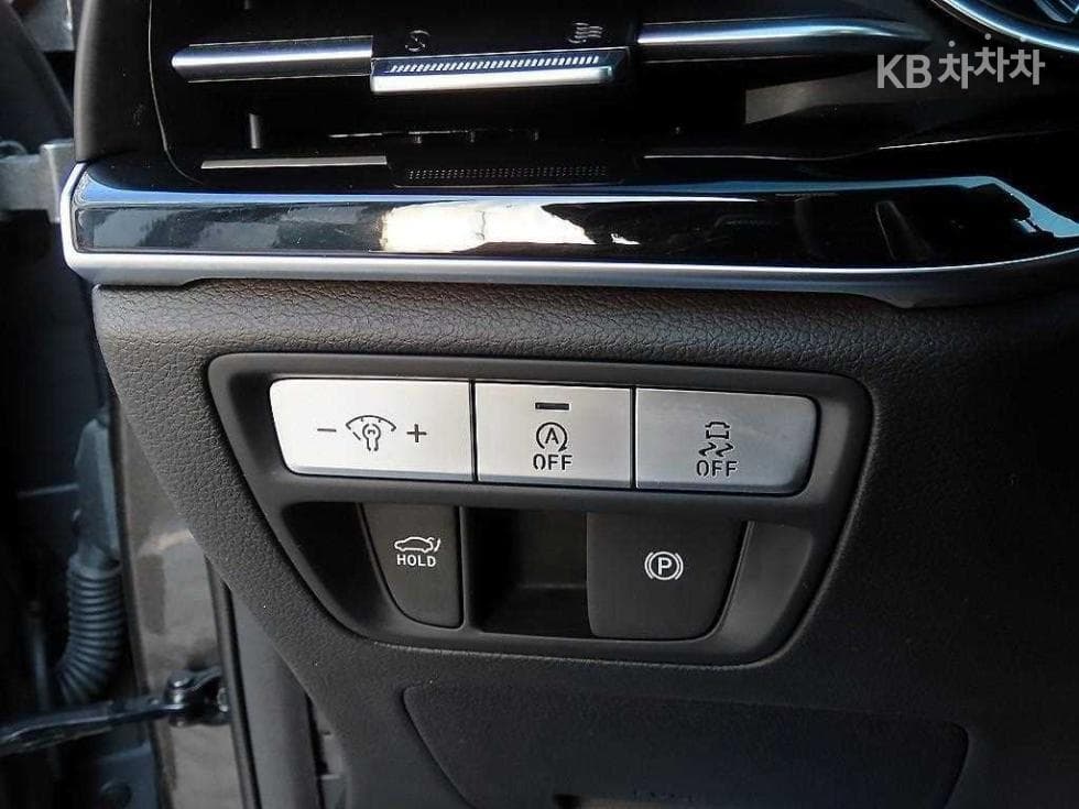 Дженезис G80(RG3)2.5 Турбо Бензин Директ Инжекция 2WD - 13