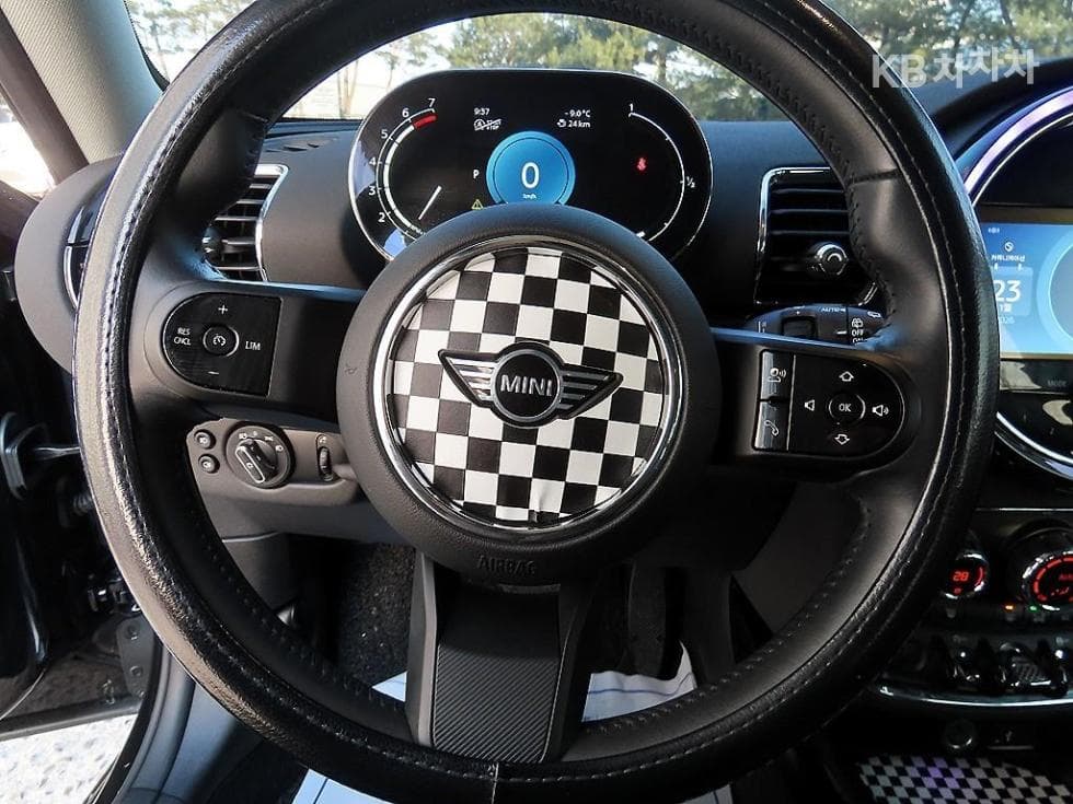 Мини 클럽맨 Второ поколение1.5 Cooper Стандартен - 8