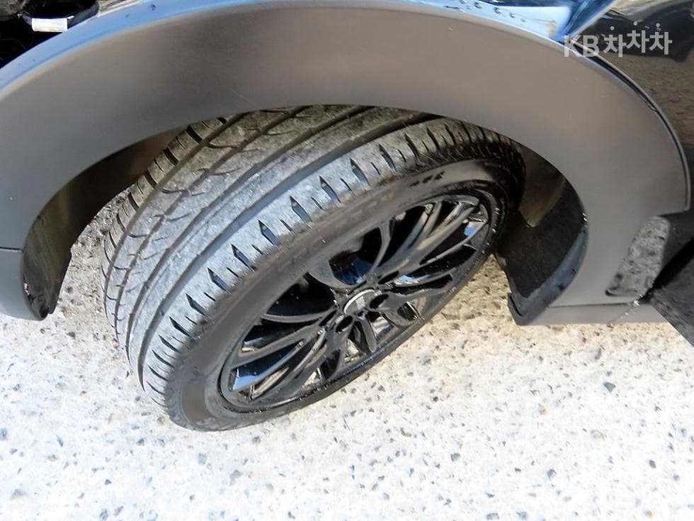 Мини 클럽맨 Второ поколение1.5 Cooper Стандартен - 20