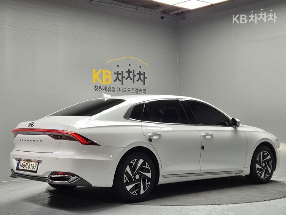 Hyundai The New (facelift) Grandeur (Azera) Hybrid2.4 Le Blanc - 6