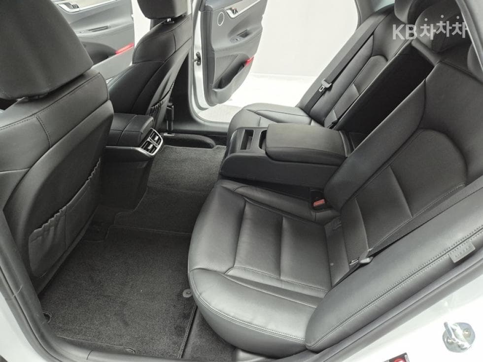 Hyundai The New (facelift) Grandeur (Azera) Hybrid2.4 Le Blanc - 16