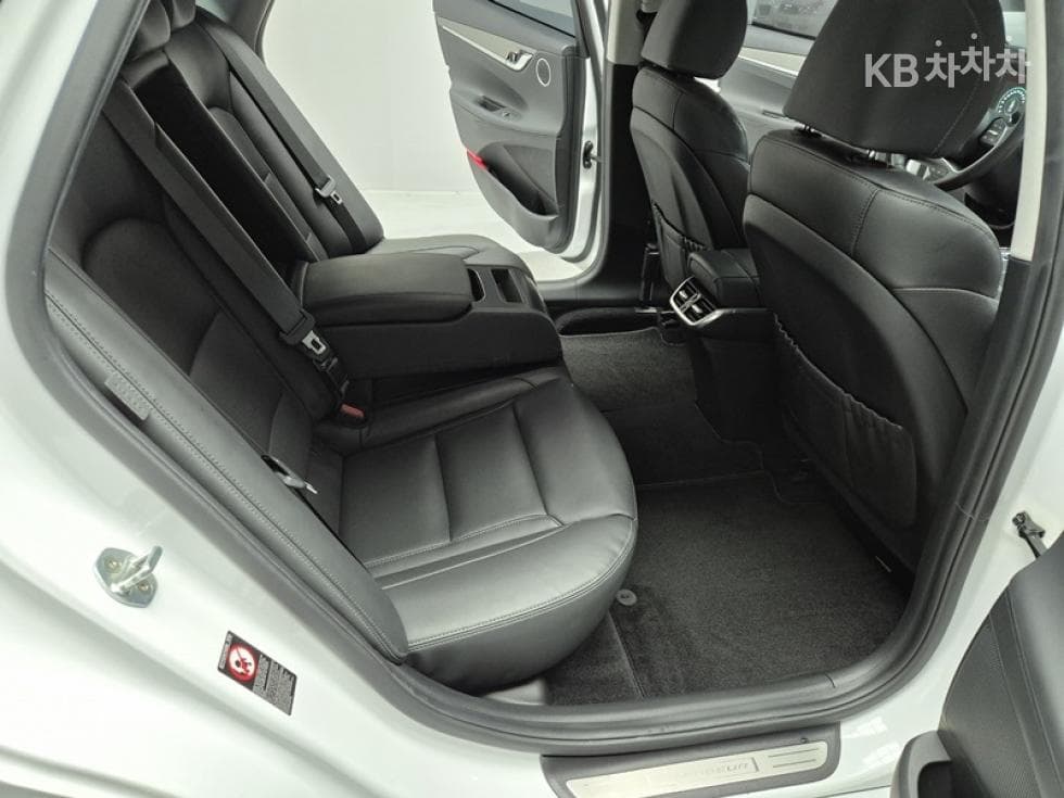 Hyundai The New (facelift) Grandeur (Azera) Hybrid2.4 Le Blanc - 18