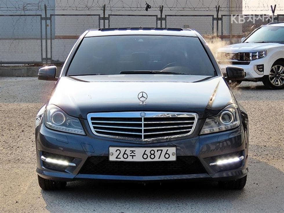 Mercedes-Benz New C-ClassC200 CGI