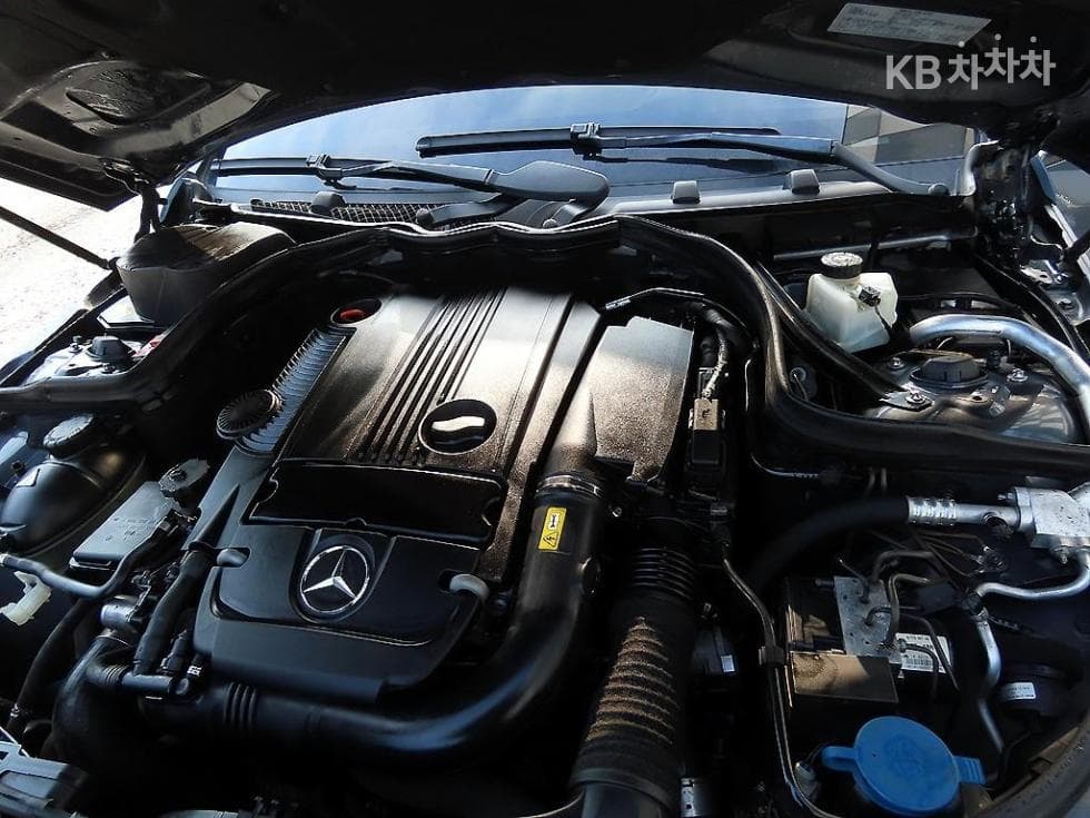 Mercedes-Benz New C-ClassC200 CGI - 18