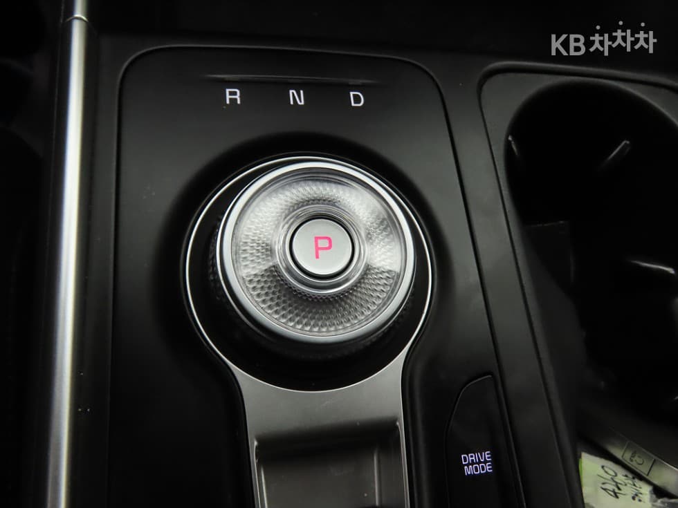 Киа The New (фейслифт) Канивал 4-то поколениеD2.2 9-местен Престиж - 15