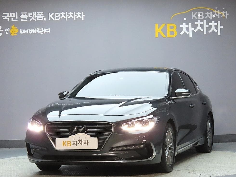 Hyundai Grandeur (Azera)IG 2.4 Premium Standard - Image 1