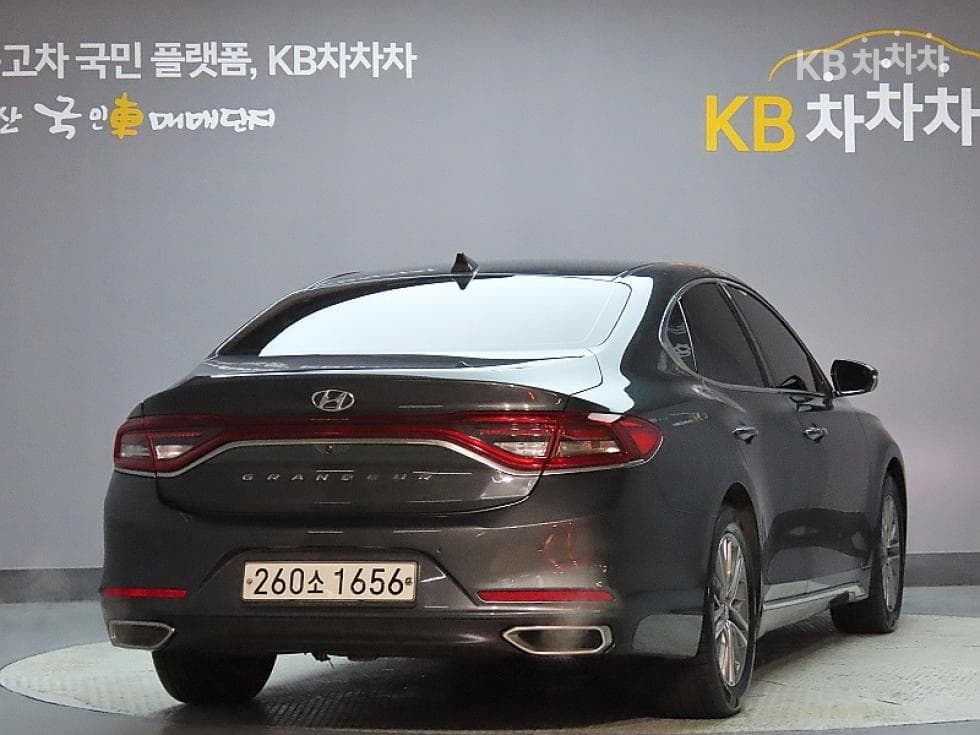 Hyundai Grandeur (Azera)IG2.4 Premium Standard - 2