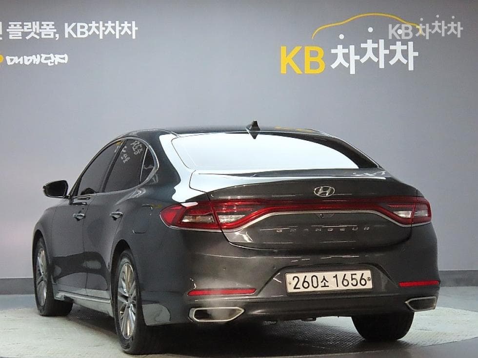 Hyundai Grandeur (Azera)IG2.4 Premium Standard - 4