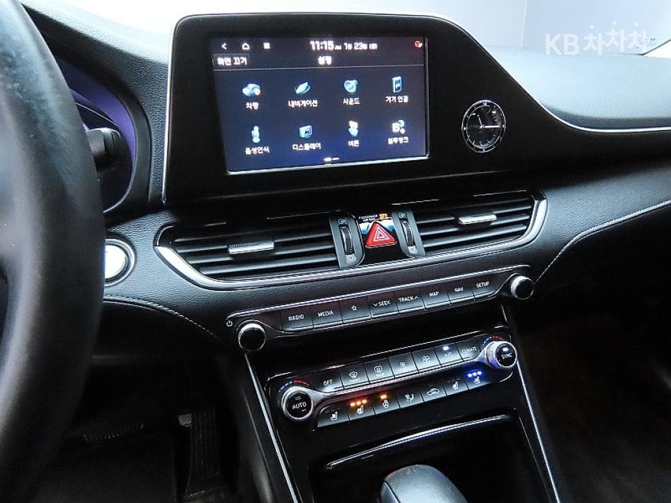 Hyundai Grandeur (Azera)IG2.4 Premium Standard - 16