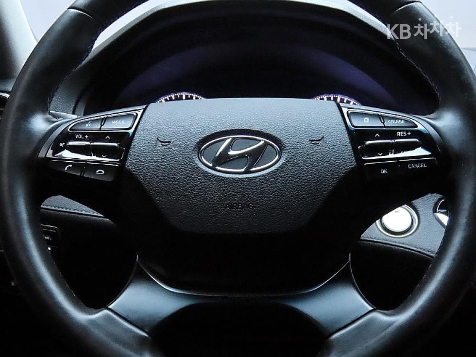 Hyundai Grandeur (Azera)IG2.4 Premium Standard - 17
