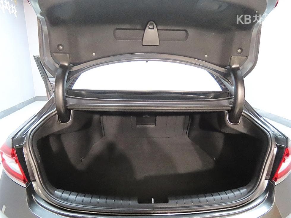 Hyundai Grandeur (Azera)IG2.4 Premium Standard - 19