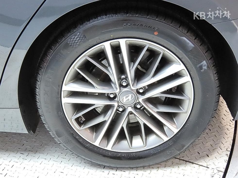 Hyundai Grandeur (Azera)IG2.4 Premium Standard - 20