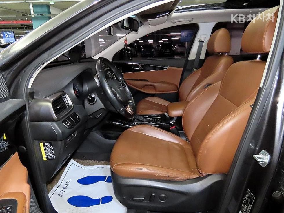 Kia The New (facelift) Sorento2.0 Diesel 2WD Noblesse - 6