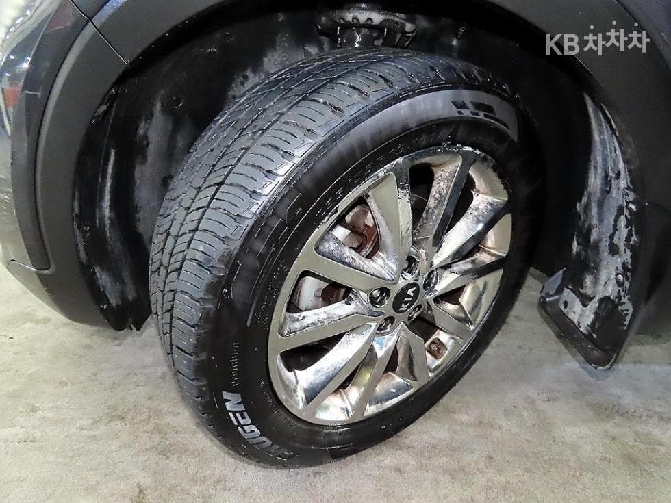 Kia The New (facelift) Sorento2.0 Diesel 2WD Noblesse - 20