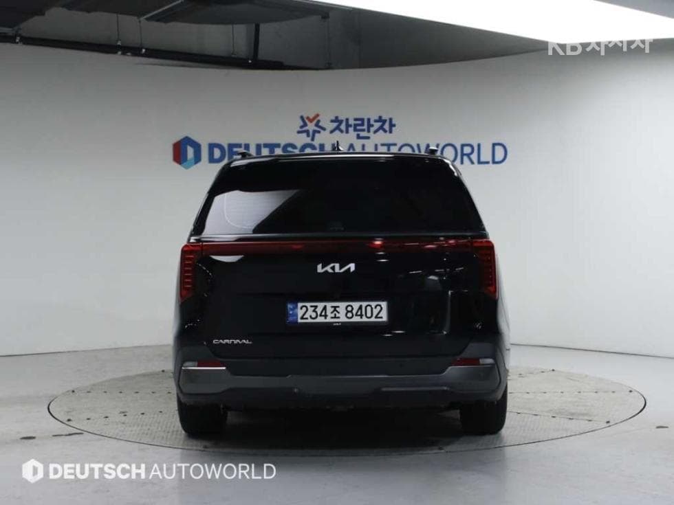 Киа The New (фейслифт) Канивал 4-то поколениеD2.2 7-местен (Лимузин) Gravity - 4