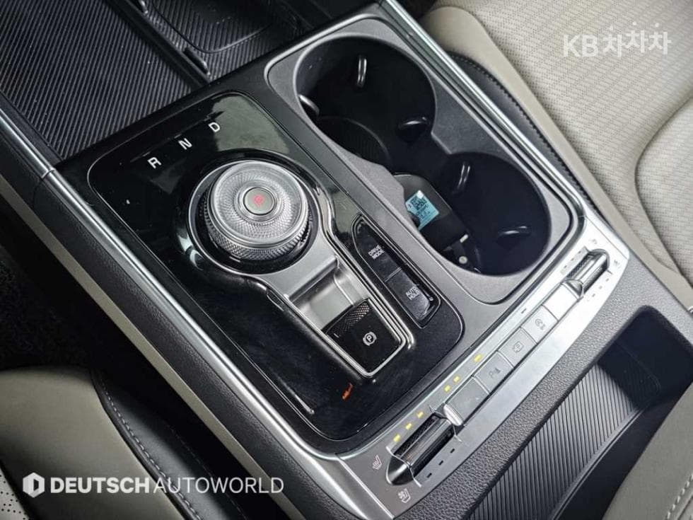 Киа The New (фейслифт) Канивал 4-то поколениеD2.2 7-местен (Лимузин) Gravity - 9