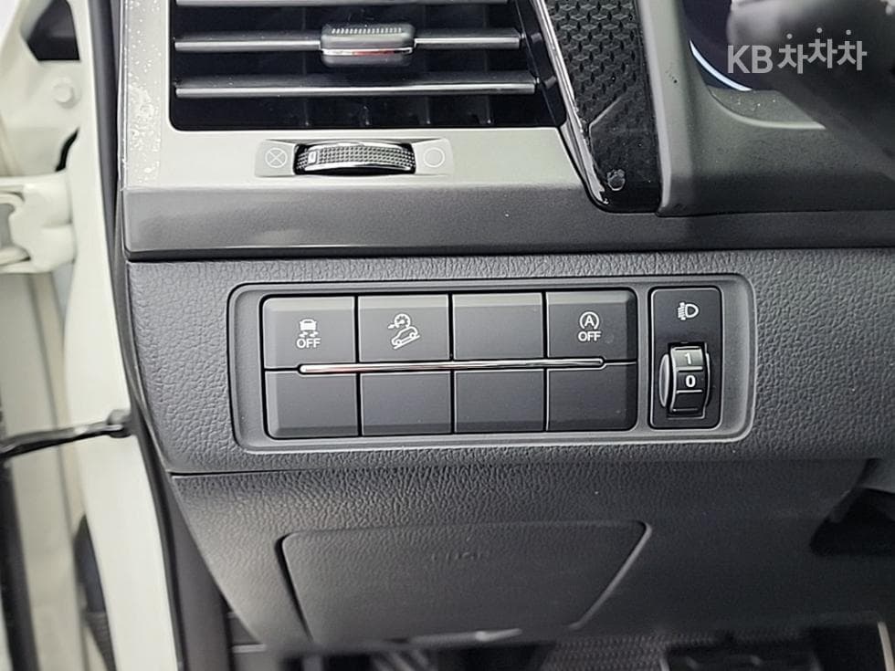 КейДжи Мобилити The New (фейслифт) Rexton Sports Khan2.2 4x4 Престиж - 18