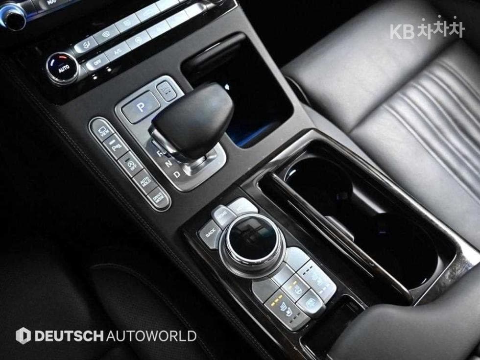 Genesis G903.3T GDi AWD Luxury - 9