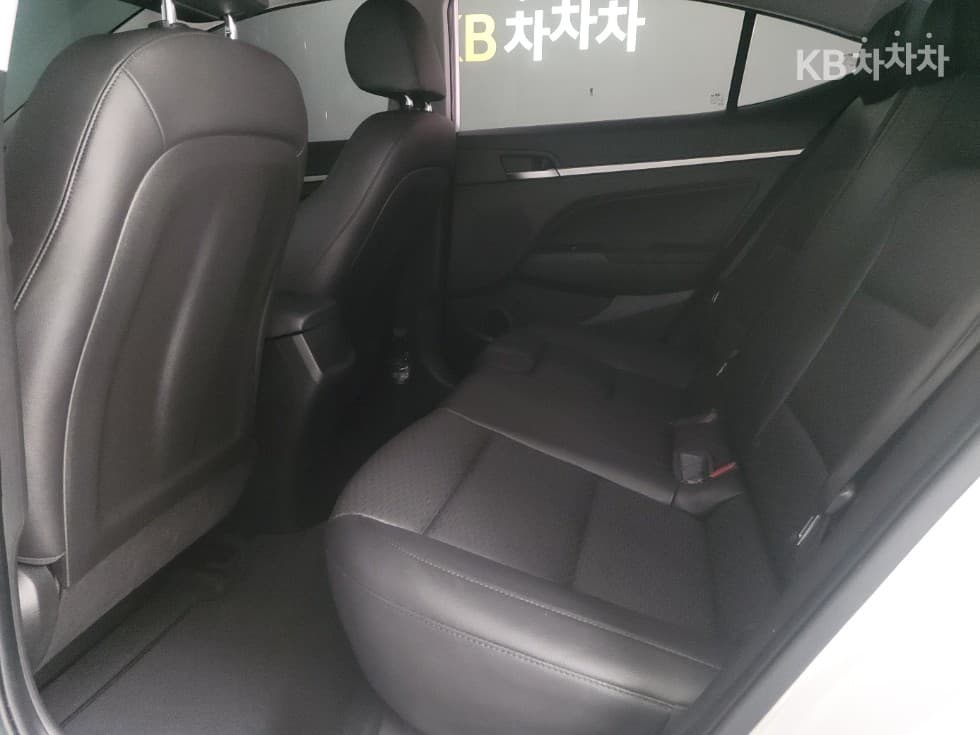 Hyundai The New (facelift) Avante (Elantra) ADSmartstream G1.6 Smart - 15