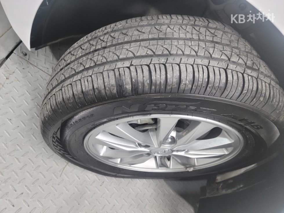 Hyundai The New (facelift) Avante (Elantra) ADSmartstream G1.6 Smart - 27