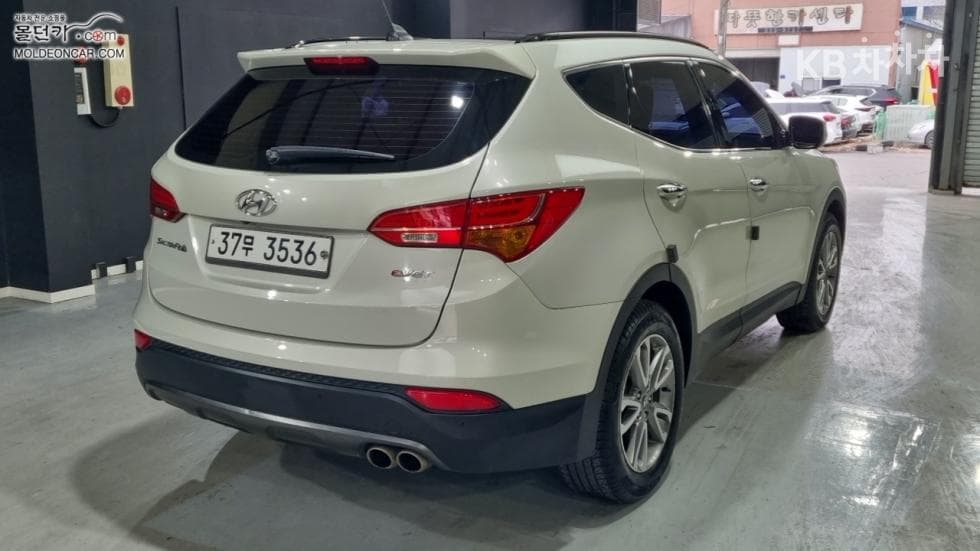 Хюндай Санта Фе DMХонда R-двигател 2.0 дизел 2WD PREMIUM Стандартен - 2