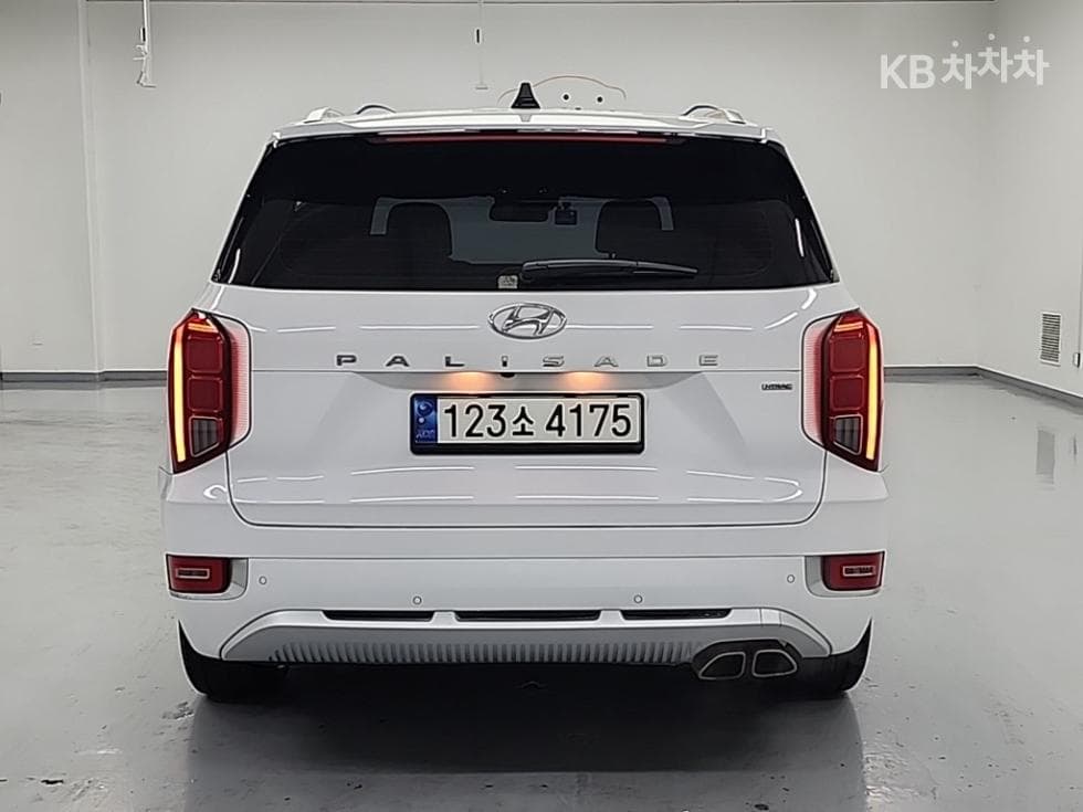 Хюндай Palisade3.8 Бензин 7-местен (Лимузин) AWD Calligraphy - 3