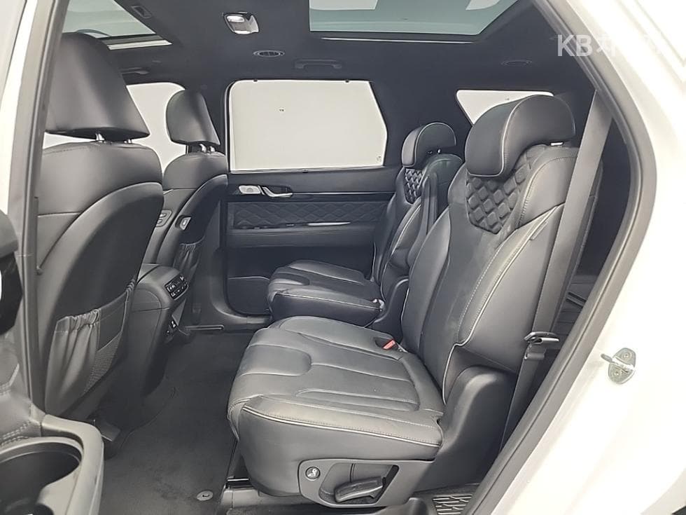 Хюндай Palisade3.8 Бензин 7-местен (Лимузин) AWD Calligraphy - 12