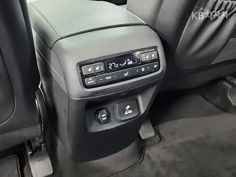 Хюндай Palisade3.8 Бензин 7-местен (Лимузин) AWD Calligraphy - 14